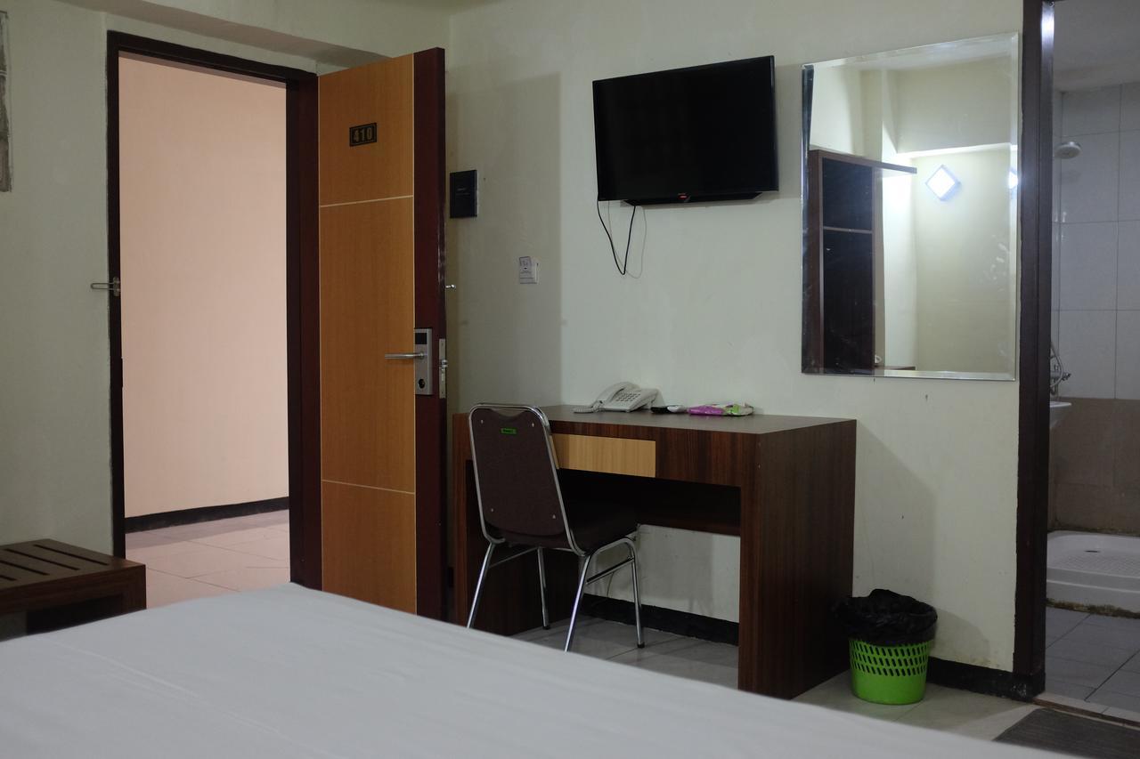 Reddoorz Plus Near Senen Jakarta Luaran gambar