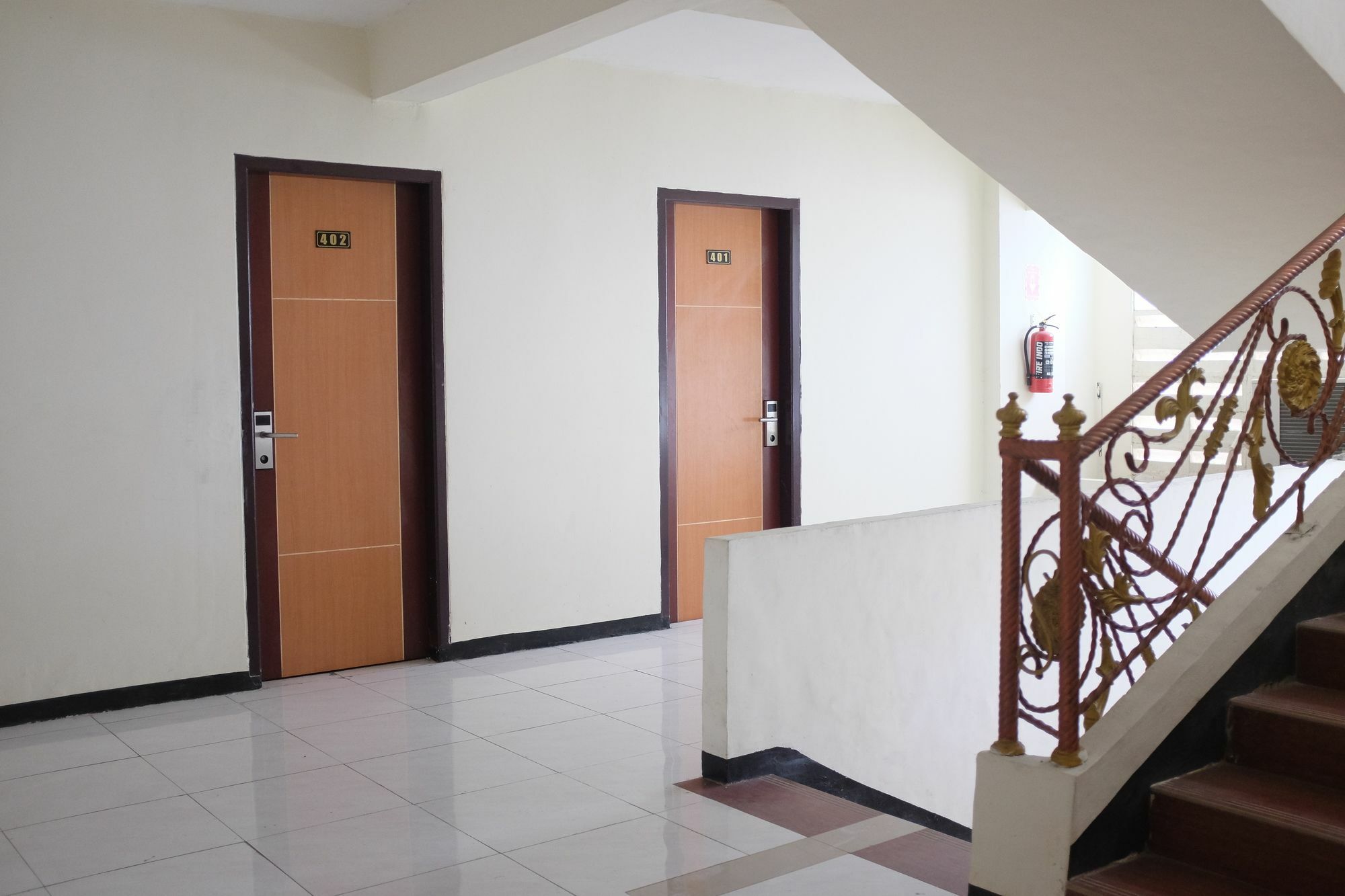 Reddoorz Plus Near Senen Jakarta Luaran gambar